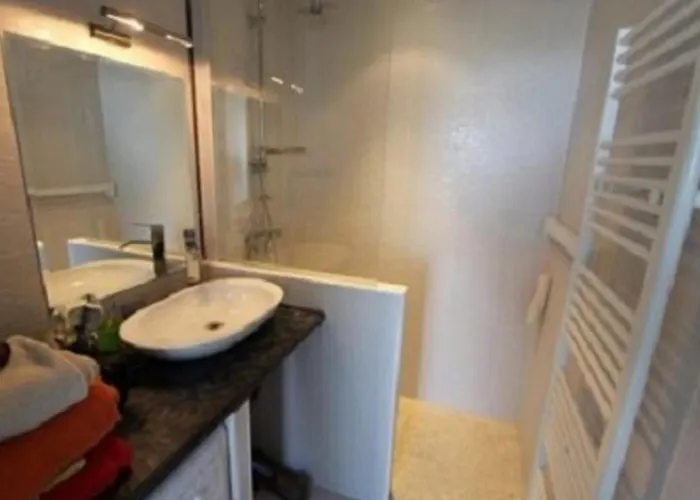 Apartment Climatise 2 Pieces Cabine, 6 Couchages, Port Camargue - Fr-1-731-115 *